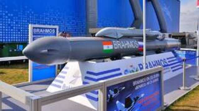 الهند تختبر صواريخ BrahMos المجنحة في البحر والجو