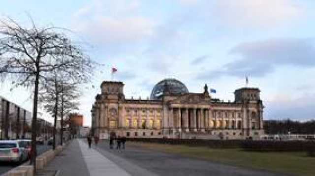 برلماني ألماني يدعو إلى إنهاء 'العقوبات المجنونة' ضد روسيا