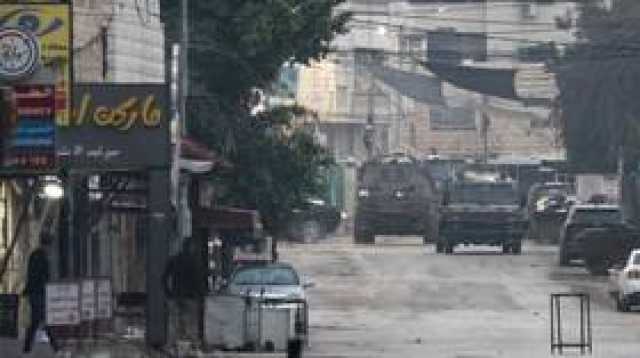 الجيش الاسرائيلي يقتحم وسط رام الله ويغلق مطبعة فلسطينية (فيديو)