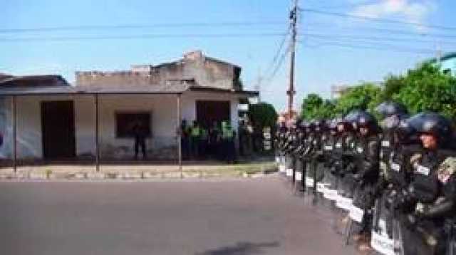 باراغواي.. مقتل ضابط و11 نزيلا أثناء نقل مجرم خطير من السجن (صورة + فيديو)