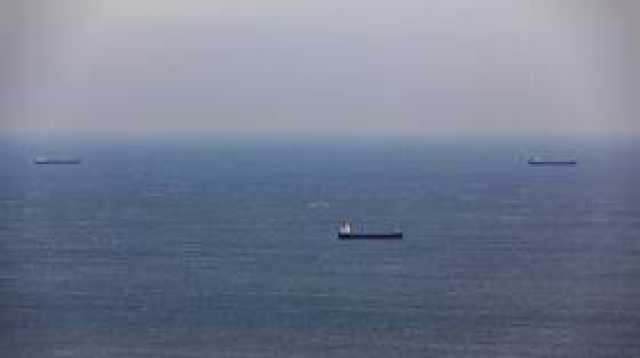 هيئة عمليات التجارة البحرية البريطانية: هجوم 3 زوارق على سفينة شمال غربي الحديدة