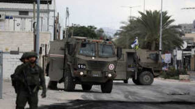 القوات الإسرائيلية تهدم منزلين في قلقيلية وتعتقل عددا من الطلاب من داخل حرم جامعي في نابلس