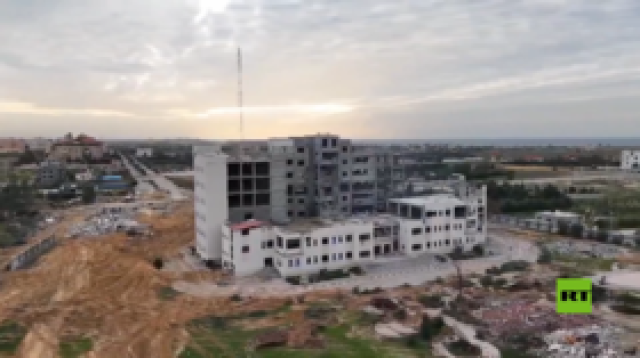 لحظة تدمير الجيش الإسرائيلي لجامعة الإسراء وسط قطاع غزة