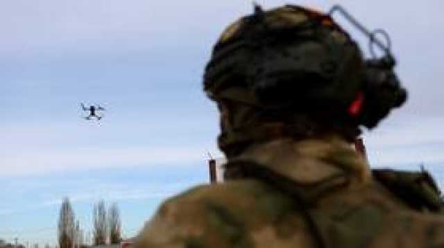 مسيّرة روسية تقود أسيرا أوكرانيّا عبر حقل للألغام لتسليم نفسه