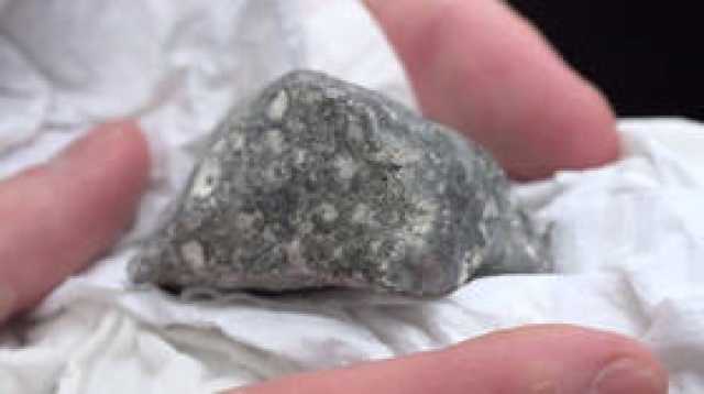 شظايا الكويكب الذي ضرب برلين تكشف أنه صخرة فضائية 'نادرة للغاية'
