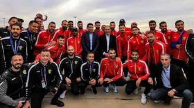 'زلة لسان حكيمة' للأمير علي بن الحسين تثير ضحكه مع مدرب منتخب الأردن (فيديو)