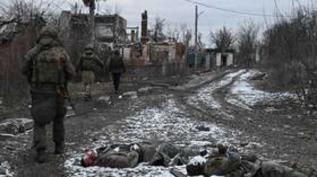 دونيتسك: العسكريون الأوكرانيون لغّموا جثث رفاقهم أثناء فرارهم من أفدييفكا