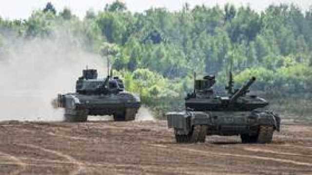 'روسيسكايا غازيتا': أنظمة الحماية المعدّلة تحمي الدبابات الروسية من خطر الدرونات والقذائف