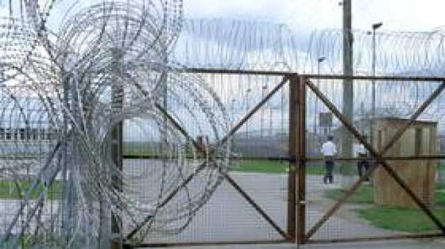 'سكاي نيوز': نقل 200 نزيل من أحد السجون البريطانية بعد اكتشاف غاز مشع