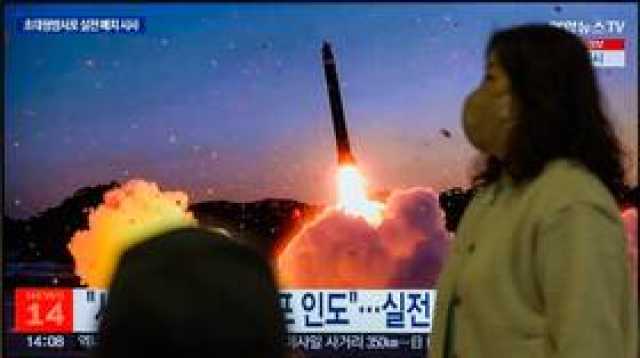 كوريا الشمالية تطلق 'صاروخا بالستيا' باتجاه بحر اليابان