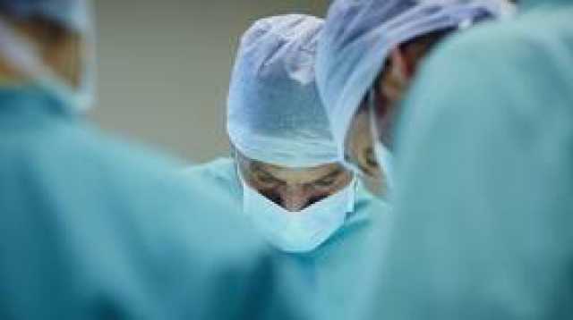 الأطباء الروس يحققون 'إنجازا عالميا' في استئصال أورام سرطانية من رئتي مريض