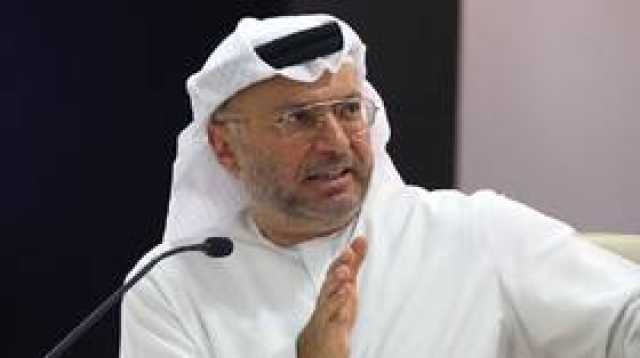 المستشار الرئاسي الإماراتي يتنقد تصرفات دولة عربية
