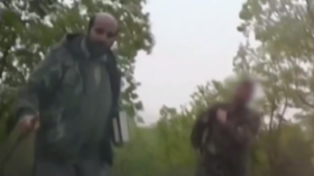إيران..مقطع فيديو يظهر العميد الراحل زاهدي في جبهات حرب تموز بين 'حزب الله' وإسرائيل (فيديو)
