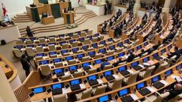 برلمان جورجيا يعتمد في قراءة نهائية قانون 'العملاء الأجانب' (فيديو)