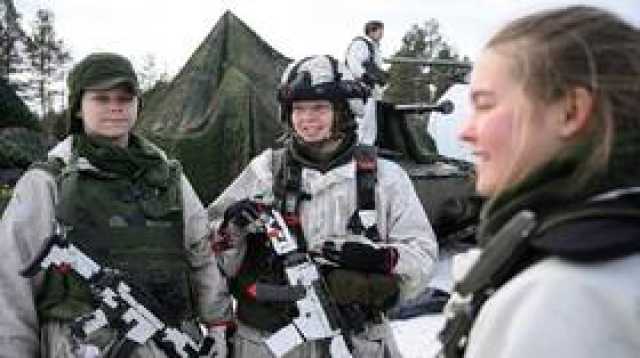 وزير دفاع السويد: لن نرسل قوات إلى أوكرانيا وسننظر في مقترحات 'الناتو' بهذا الصدد