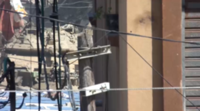'كتائب المجاهدين' تستهدف دبابة ميركافا بقذيفة RPG شرق جباليا (فيديو)