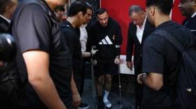 الأهلي يكشف عن إجراء عملية جراحية للاعبه التونسي علي معلول