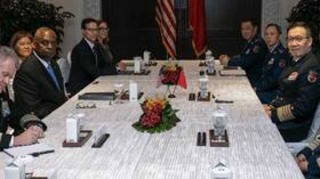 أحداث الشرق الأوسط وأوكرانيا وتايوان في صلب محادثات وزيري الدفاع الصيني والأمريكي