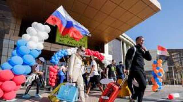 مسؤول مصري لـRT: السياح الروس في مقدمة الوافدين إلى مصر ونظام 'مير' الروسي سهل عمليات الدفع