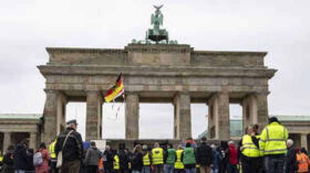 ألمانيا.. اشتباكات مع الشرطة في مدينة إيسن قبيل انعقاد مؤتمر حزب 'البديل' (فيديو)