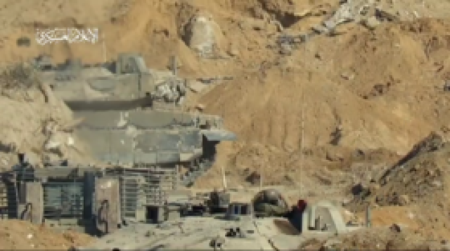 'كتائب القسام' تنشر مشاهد لعملية قنص دقيقة استهدفت جنديا إسرائيليا في الشجاعية شرق مدينة غزة ـ فيديو