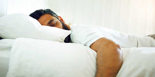 وضعيتان للنوم تحافظان على صحة الظهر والعمود الفقري