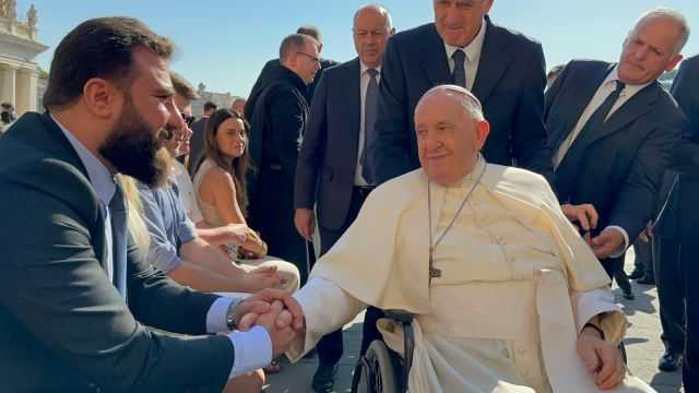 البابا فرنسيس للكلداني: لم أنسى زيارتي التأريخية للعراق