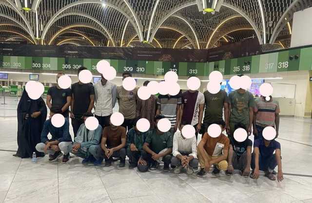 تسفير 25 أجنبياً مخالفاً للقانون عبر مطار بغداد الدولي