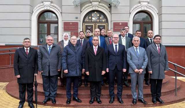 القاضي زيدان يزور المحكمة الاقتصادية في مينسك