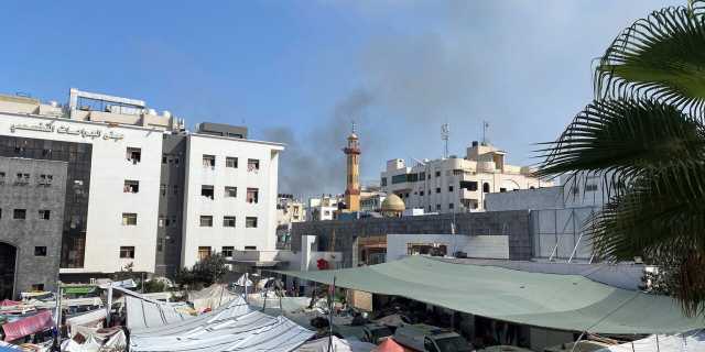 “الصحة الفلسطينية”: الجيش الاسرائيلي قصف مستشفى الشفاء و دمر أجزاء منه