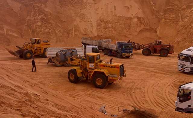 تقرير مجلس الحسابات: نهب الرمال يضيع على خزينة الدولة 166 مليون درهم