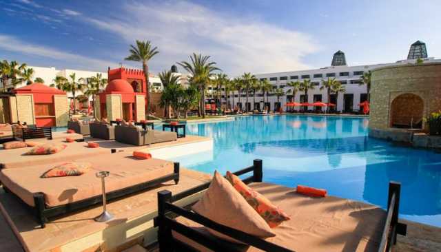 المغرب يخطط لرفع الطاقة الإستيعابية بفنادق جديدة إلى 500 ألف سرير في أفق مونديال 2030
