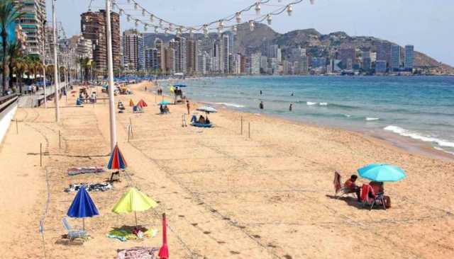 ظاهرة جديدة.. مغاربة يفضلون قضاء عيد الأضحى في ‬الشواطئ الإسبانية