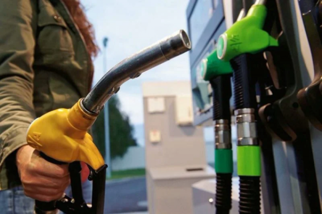أرباب محطات الوقود : ارتفاع الأسعار راجع للسوق الدولية و هامش الربح يتراوح بين 30 و 40 سنتيم