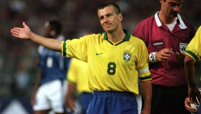 عميد منتخب البرازيل السابق دونغا : المنتخب المغربي كان قادراً على التأهل لنهائي كأس العالم في قطر