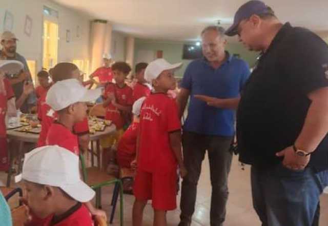 رئيس مجلس جهة مراكش آسفي يتفقد الخدمات المقدمة بالمخيم الصيفي للأطفال بأسفي