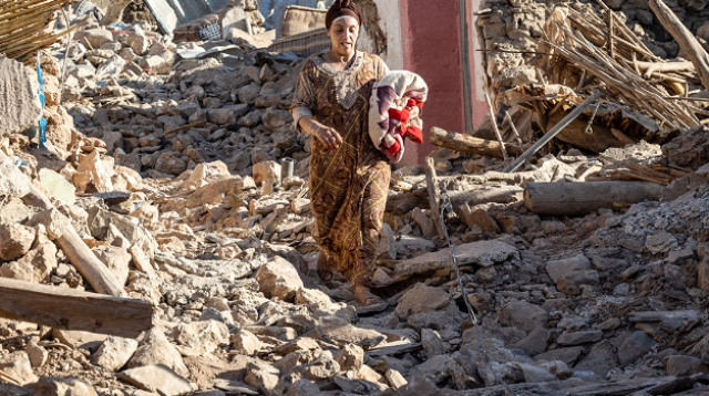 رئيس الحكومة يعلن عن صرف تعويضات لضحايا الزلزال لبناء مساكن جديدة