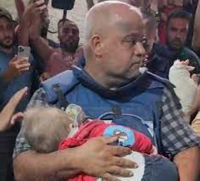 إستشهاد زوجة ونجلي الصحافي بقناة الجزيرة وائل الدحدوح في قصف إسرائيلي بغزة