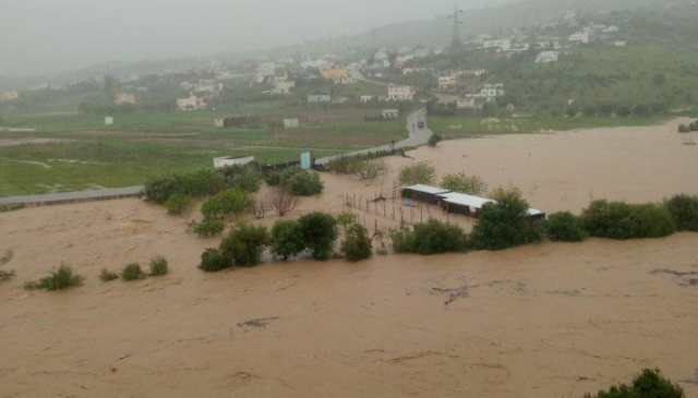 سيول تغرق المنازل بتطوان وتعيد طرح تعثر مشروع ملكي لحماية المدينة من الفيضانات (صور)