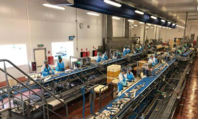 شركة أغذية عملاقة تغلق مصنعاً بفرنسا وتنقله إلى المغرب