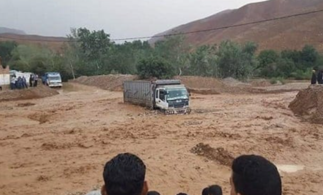 زخات رعدية قوية الأحد بهذه المدن والأقاليم