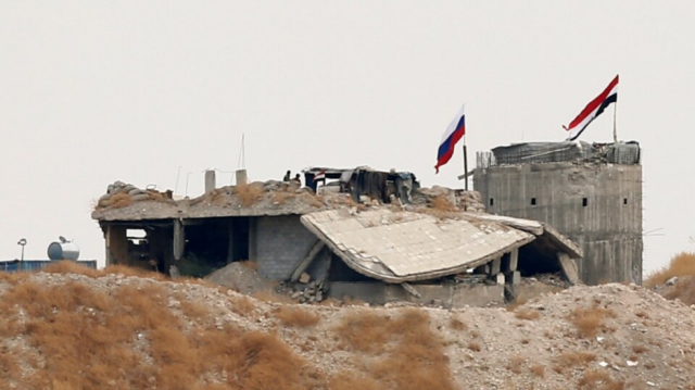 روسيا تشن هجمات جوية على مستودع طائرات مسيرة في إدلب
