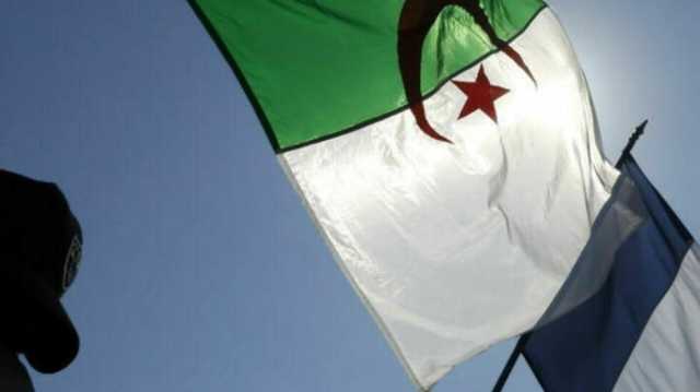 الجزائر تقرر إنهاء العمل بالنظام التعليمي المزدوج في المدارس الخاصة