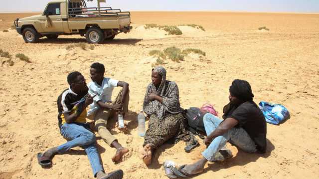 تفاؤل عمر... امرأة سودانية حامل طردت من تونس فتقطعت بها السبل في صحراء ليبيا