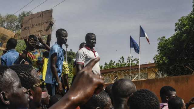 العلاقة مع فرنسا محل تساؤل على خلفية التوترات الإقليمية بدول غرب أفريقيا