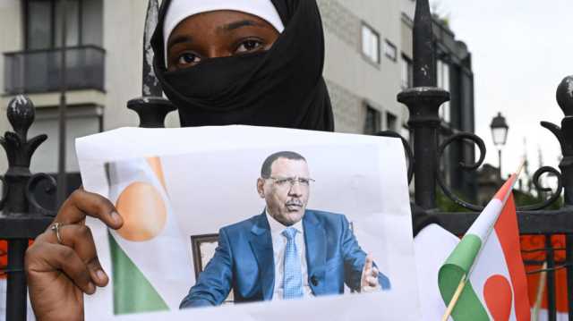 النيجر: الاتحاد الأوروبي يعرب عن قلق بالغ بشأن ظروف احتجاز الرئيس محمد بازوم