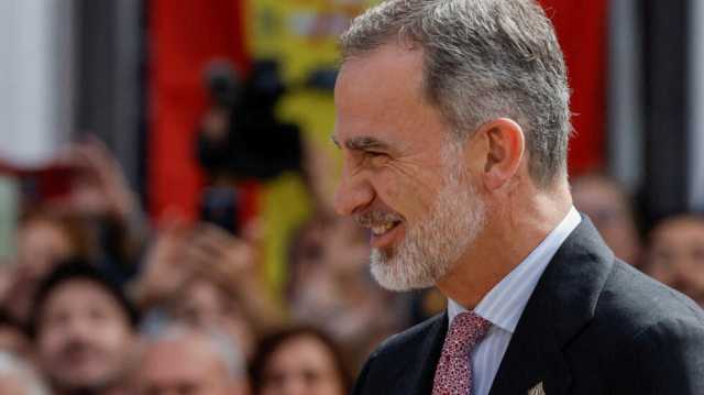 الملك الإسباني يبدأ مشاورات مع قادة الأحزاب لاختيار مرشح لرئاسة الوزراء