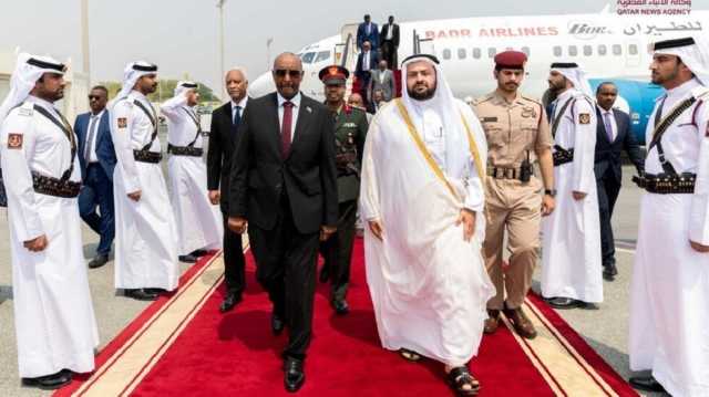 وصول البرهان إلى قطر في ثالث زيارة خارجية له منذ اندلاع المعارك في السودان