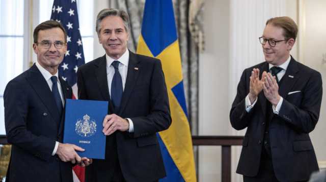 السويد رسميا العضو الـ32 في حلف الناتو بعد عامين من المفاوضات وقرنين من الحياد