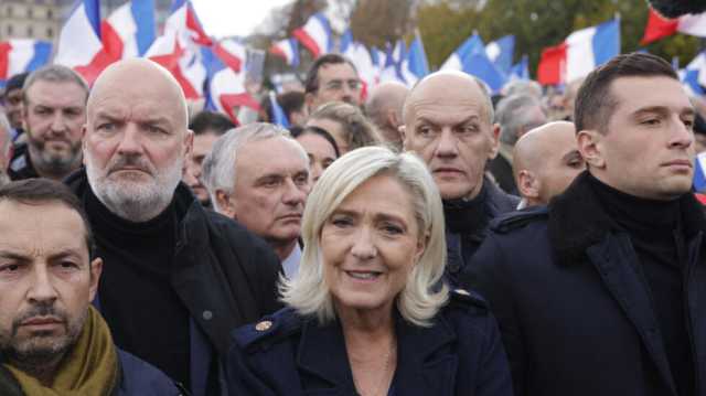 مشاركة مارين لوبان بمسيرة ضد معاداة السامية... خطوة جديدة في مسار تطبيع علاقتها مع الطبقة السياسية الفرنسية